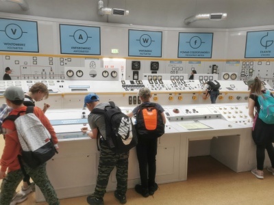  (photo)