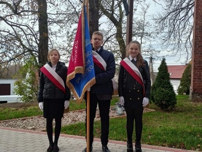  (photo)