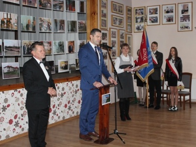  (photo)