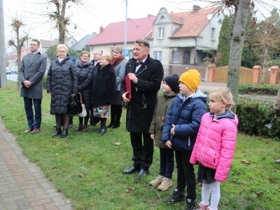  (photo)