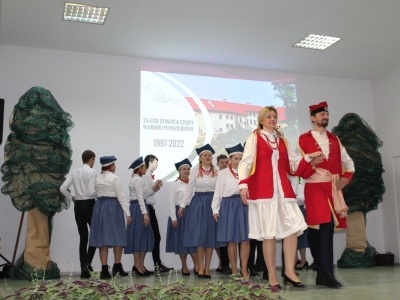  (photo)