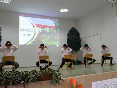  (photo)