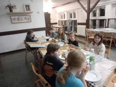  (photo)