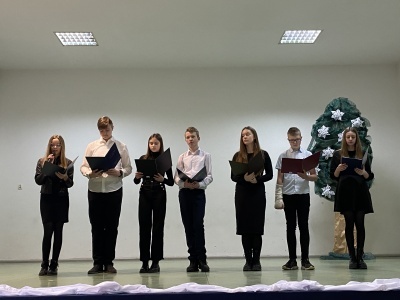  (photo)