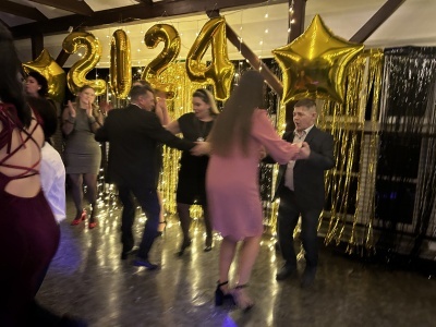  (photo)