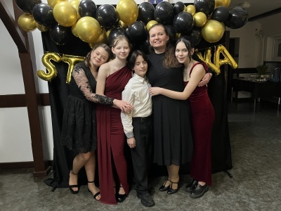  (photo)