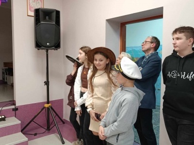  (photo)