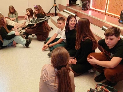  (photo)
