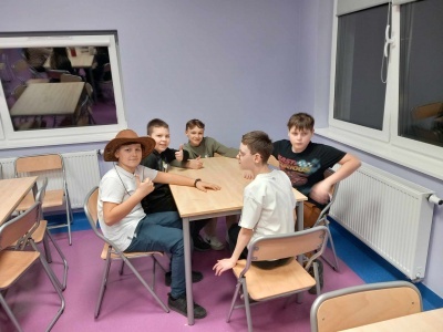  (photo)