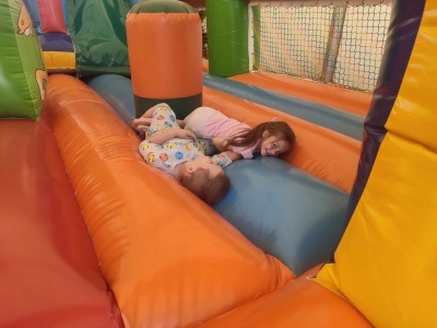  (photo)
