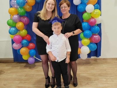  (photo)