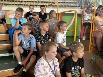  (photo)