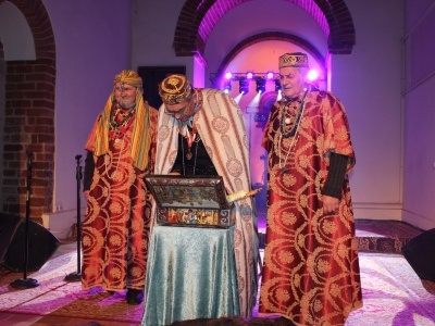  (photo)