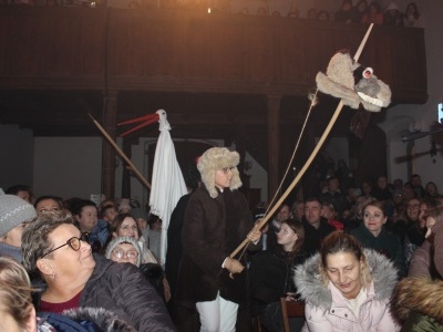  (photo)