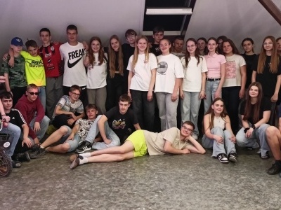  (photo)