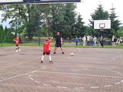  (photo)
