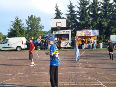  (photo)