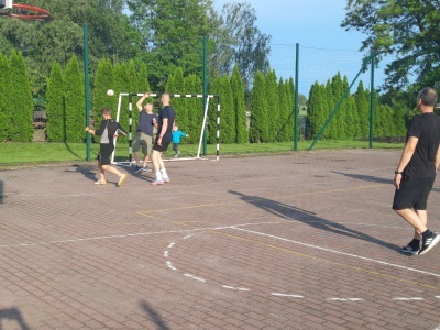  (photo)