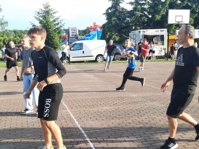  (photo)