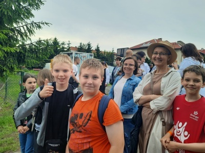  (photo)
