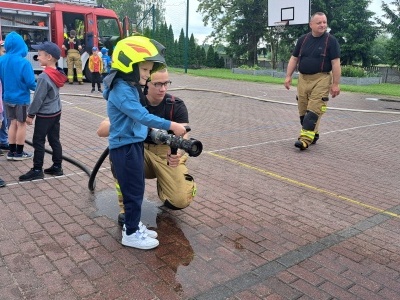  (photo)