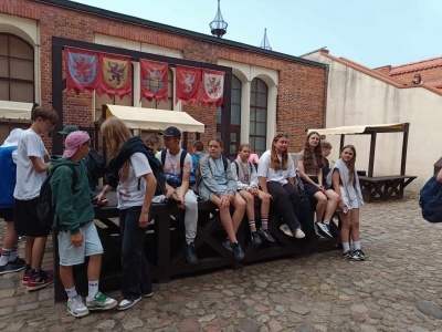  (photo)