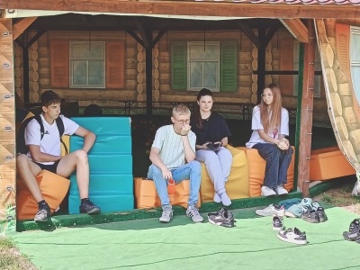  (photo)