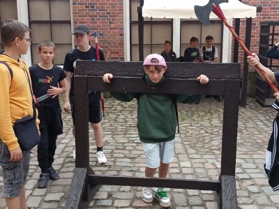  (photo)