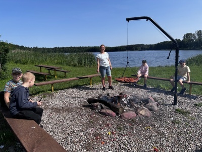  (photo)
