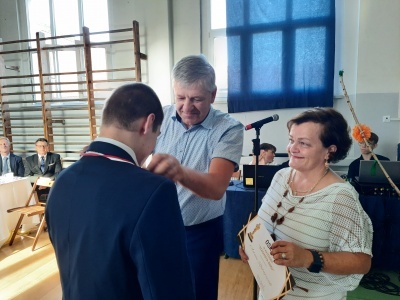  (photo)