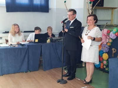  (photo)
