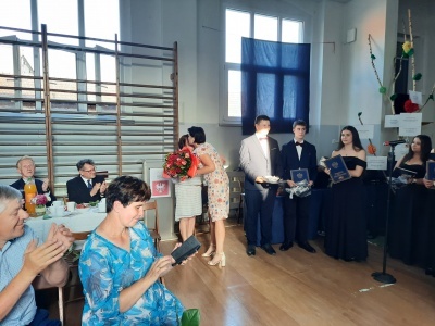  (photo)