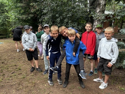  (photo)