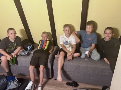  (photo)