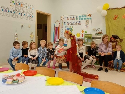  (photo)