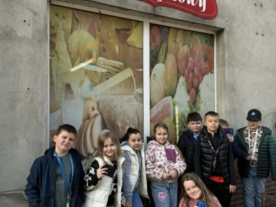  (photo)